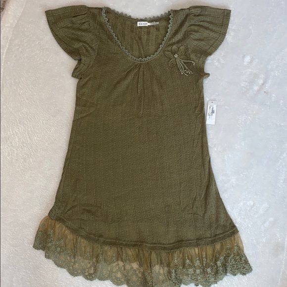 Dresses & Skirts - NWT Blue Bird Light weight brown sweater dress M